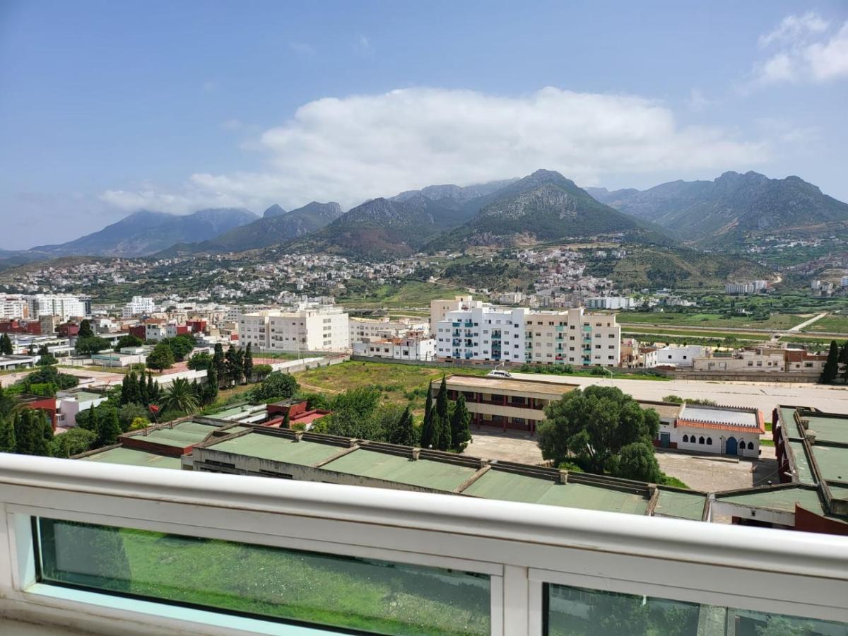 Vaste Appartement Au Centre De Tétouan Exterior foto