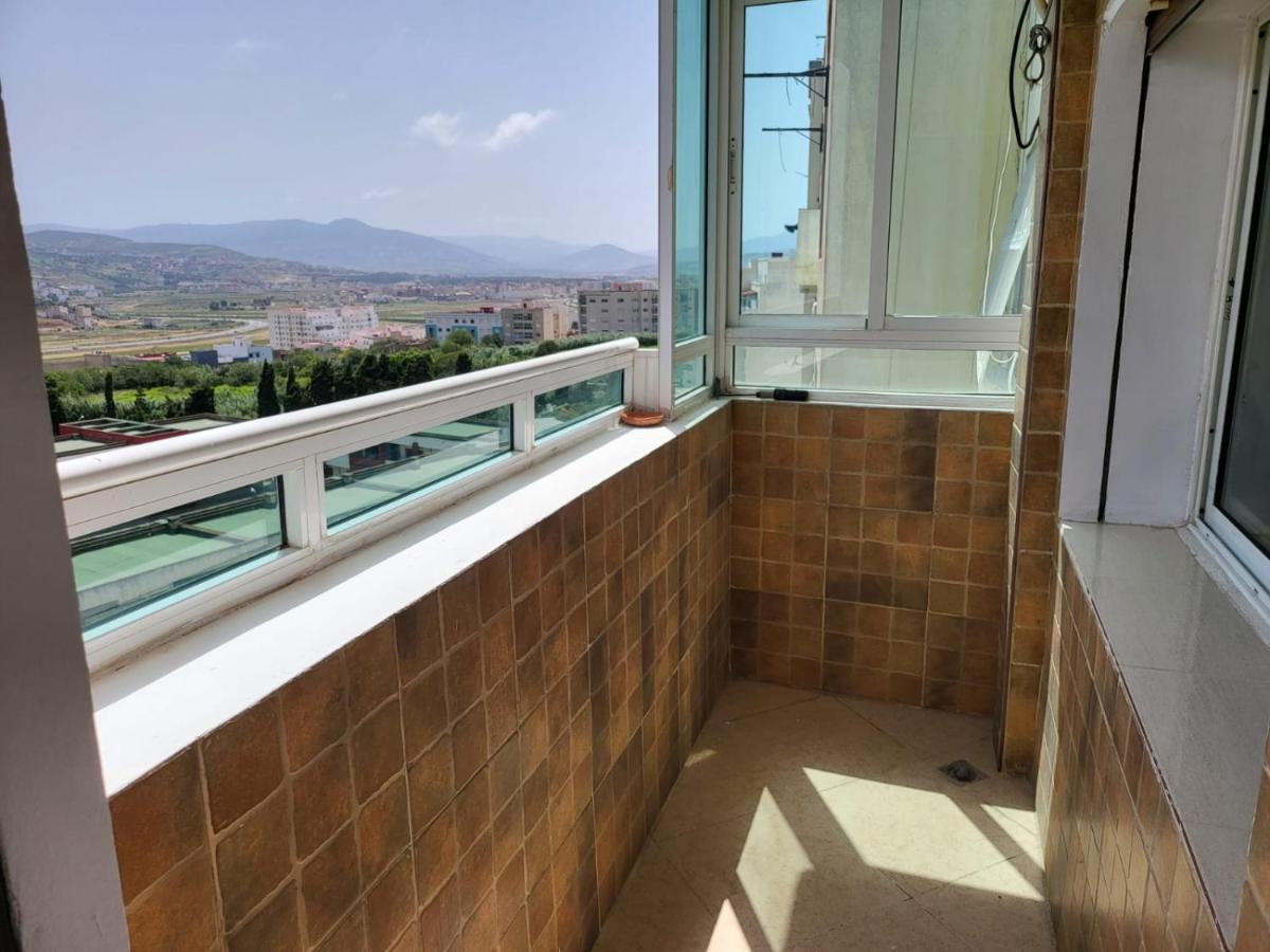 Vaste Appartement Au Centre De Tétouan Exterior foto