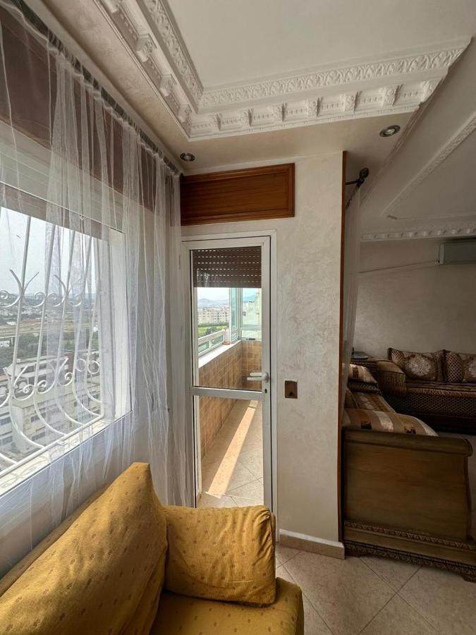 Vaste Appartement Au Centre De Tétouan Exterior foto